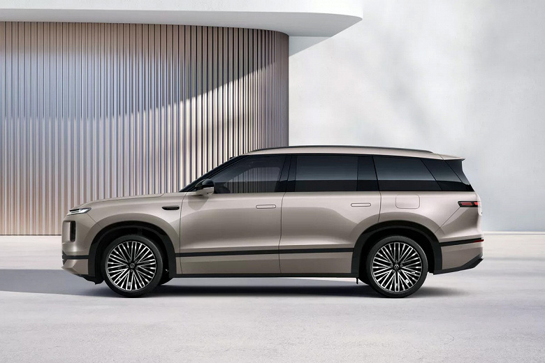 Больше Volkswagen Atlas и Touareg: Volkswagen представила огромный кроссовер ID. Era 9X &mdash; подзаряжаемый последовательный гибрид с 510 л.с. и запасом хода около 1000 км